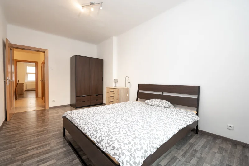Pronájem bytu 3+1, 80m² - Praha - Košíře