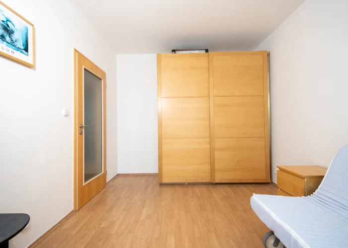 Pronájem bytu 2+kk/G o velikosti 40m² - Praha - Suchdol