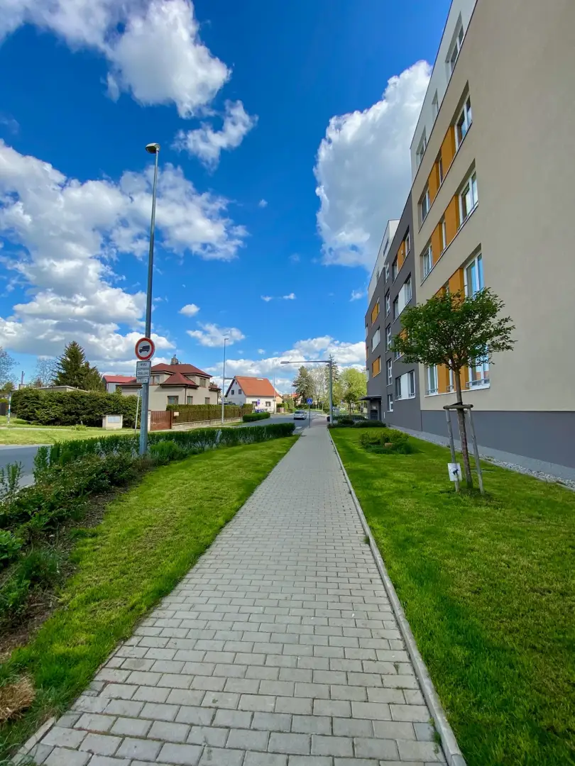 Pronájem bytu 1+kk/ 35m2,  ulice Františka Diviše, Praha Uhříněves