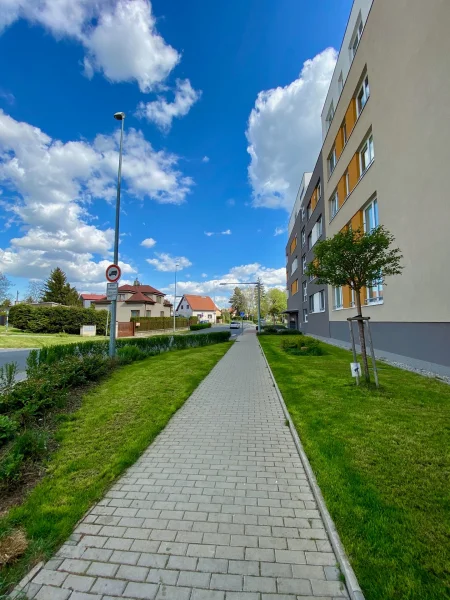 Pronájem bytu 1+kk/ 35m2,  ulice Františka Diviše, Praha Uhříněves