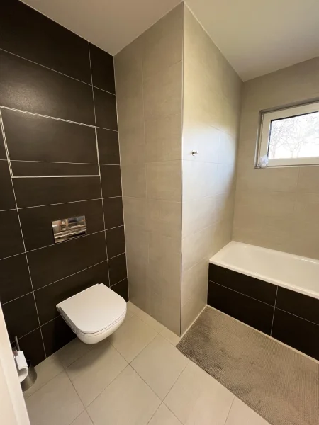 Pronájem světlého bytu 2+kk + B/S/G, ulice Olgy Havlové, Praha 3