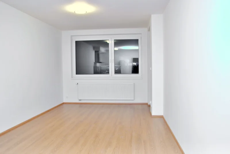 Pronájem bytu 2+kk o výměře 54 m²  Praha - Střížkov