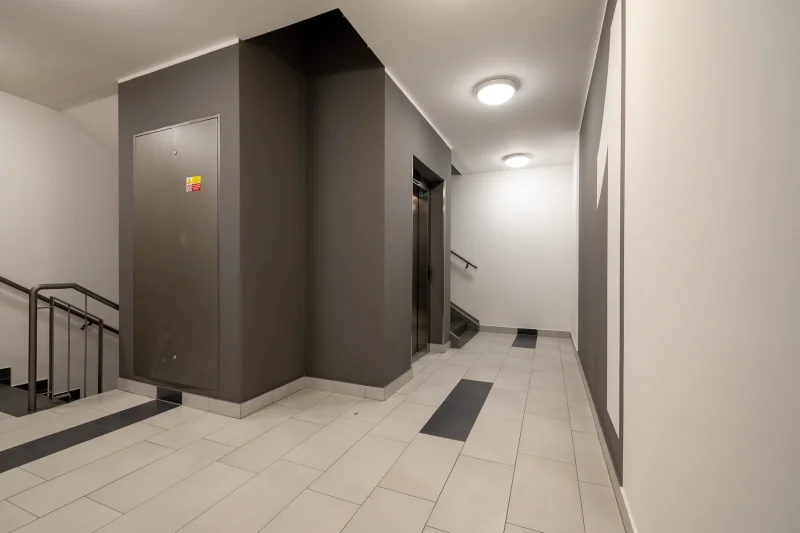 Pronájem bytu 2+kk/B/G o výměře 55m² - Praha - Střížkov