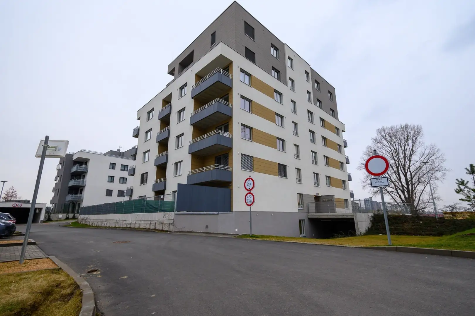 Pronájem bytu 2+kk/B/S 58 m² - Praha - Vysočany