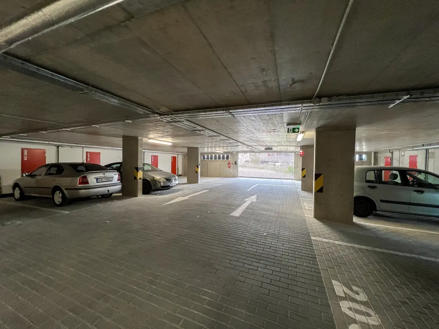Pronájem bytu 2+kk s garáží, náměstí Olgy Scheinpflugové 1280/1, Praha - Hlubočepy