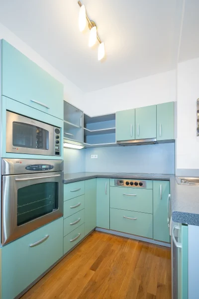 Pronájem bytu 3+kk/B, po rekonstrukci, zařízený, Praha - Letňany