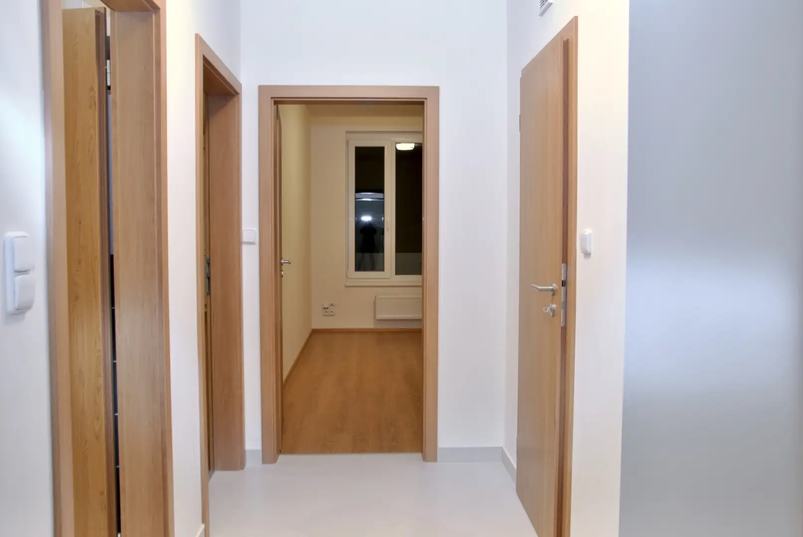 Pronájem bytu 2+kk o výměře 54 m²  Praha - Střížkov