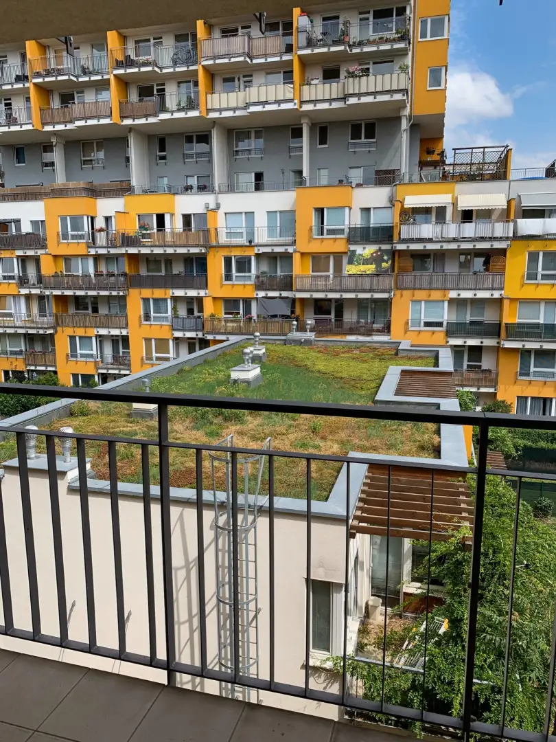 Pronájem bytu 2+kk/B/G o výměře 50m²  v lokalitě Praha - Vysočany