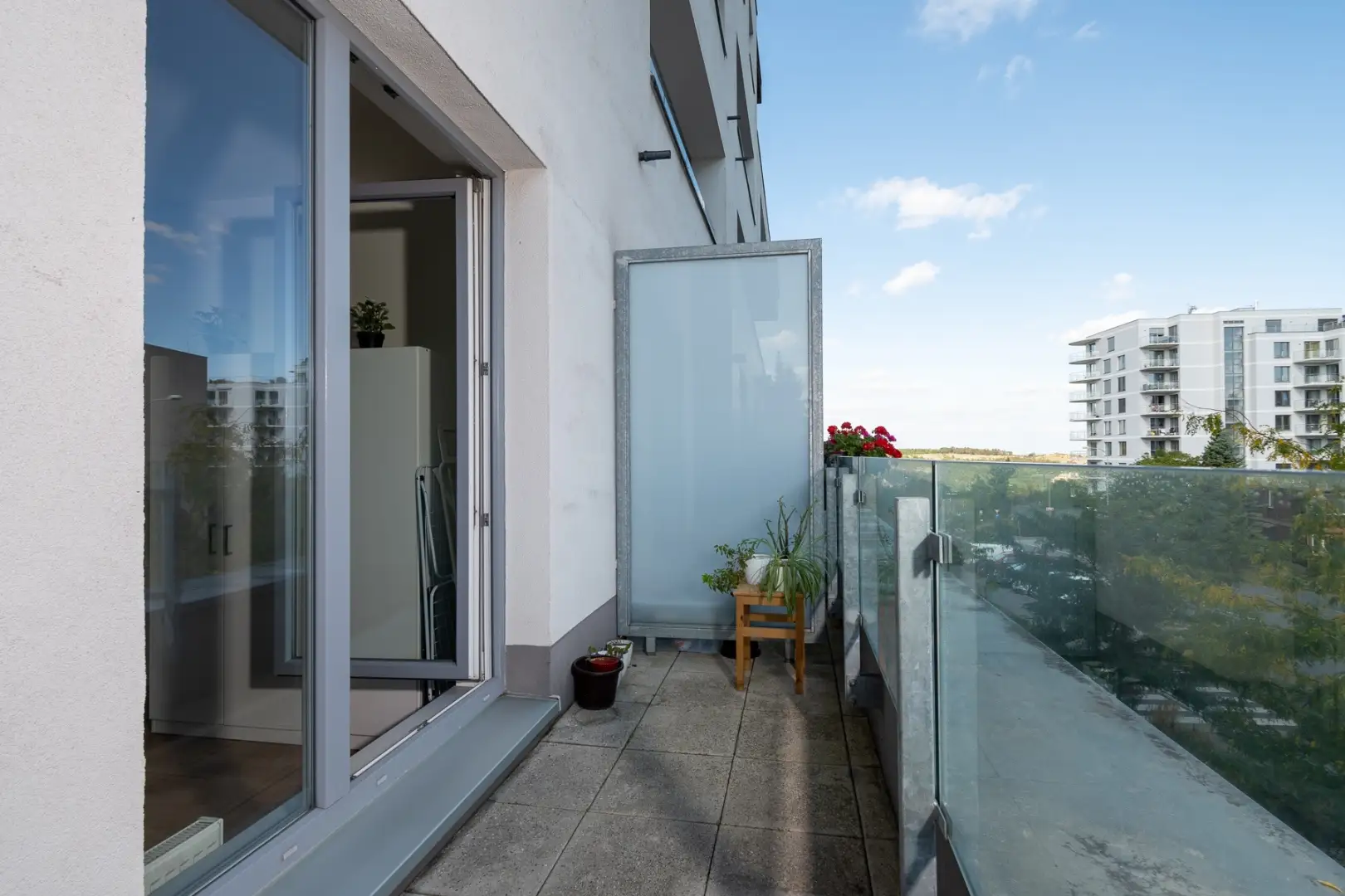 Pronájem bytu 1+kk 32m² - Praha - Hlubočepy