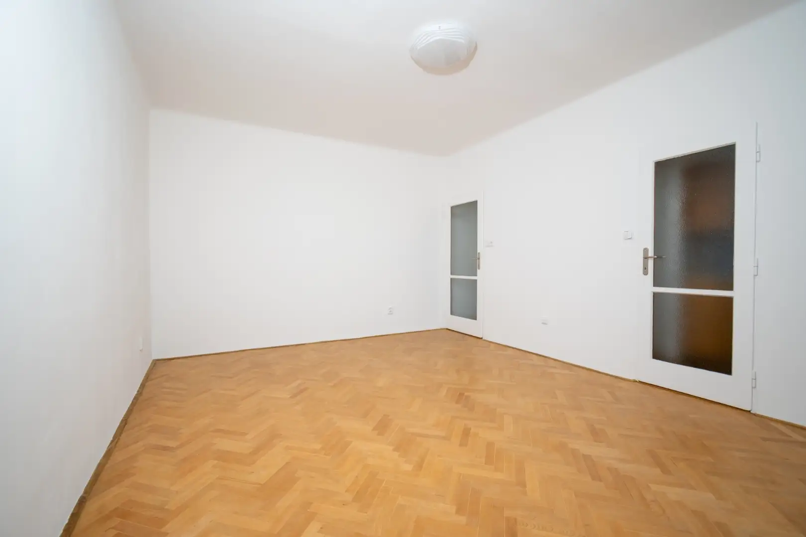 Pronájem bytu 2+1, 56m2, Praha - Vršovice