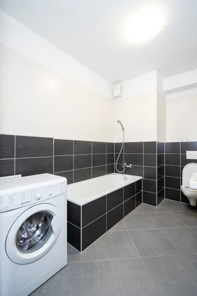 Pronájem bytu 2+kk s balkónem, ulice Honzíkova 635/6, Praha - Dolní Měcholupy
