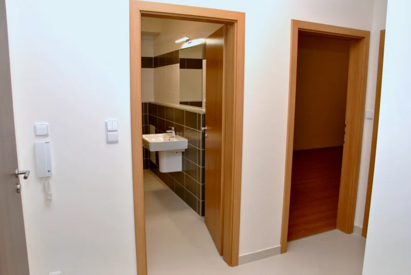 Pronájem bytu 2+kk o výměře 54 m²  Praha - Střížkov