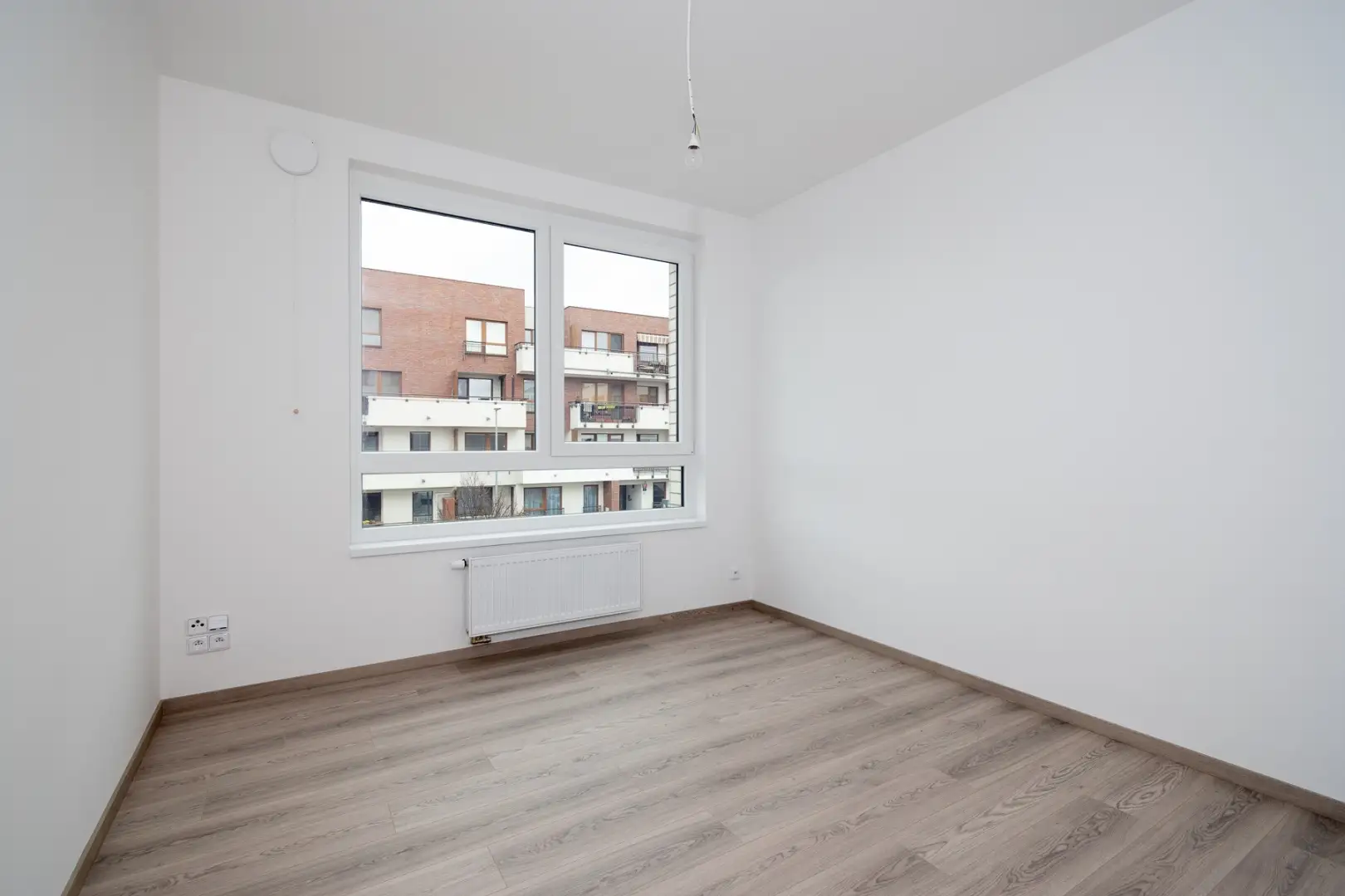 Pronájem bytu 2+kk, 54m2 s balkónem, ulice Františka Jansy, Praha - Dolní Měcholupy