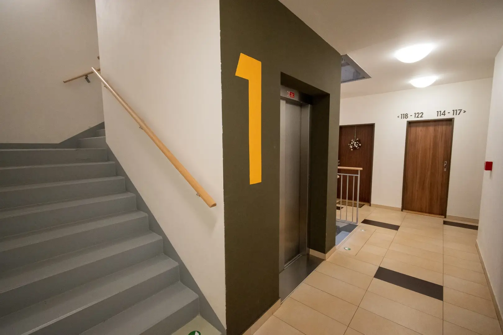 Pronájem bytu 2+kk, 48 m² - Praha - Dolní Měcholupy