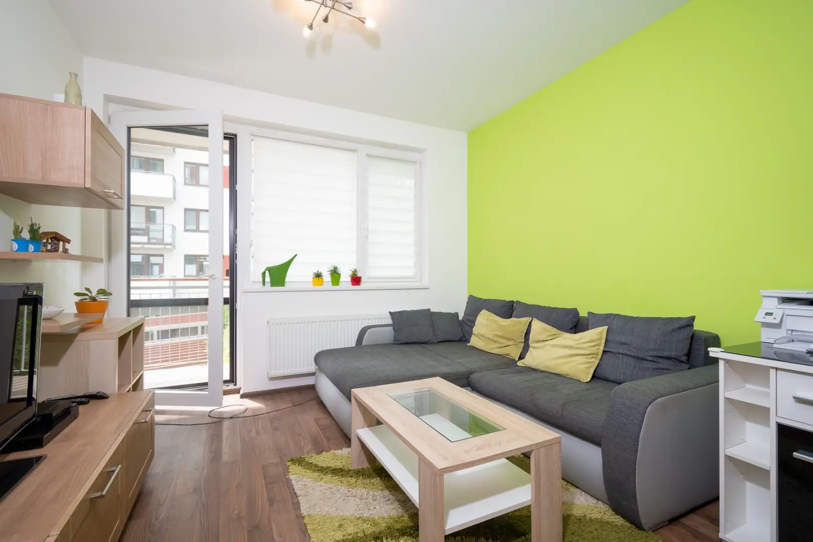 Pronájem bytu 2+kk, 48 m² - Praha - Dolní Měcholupy