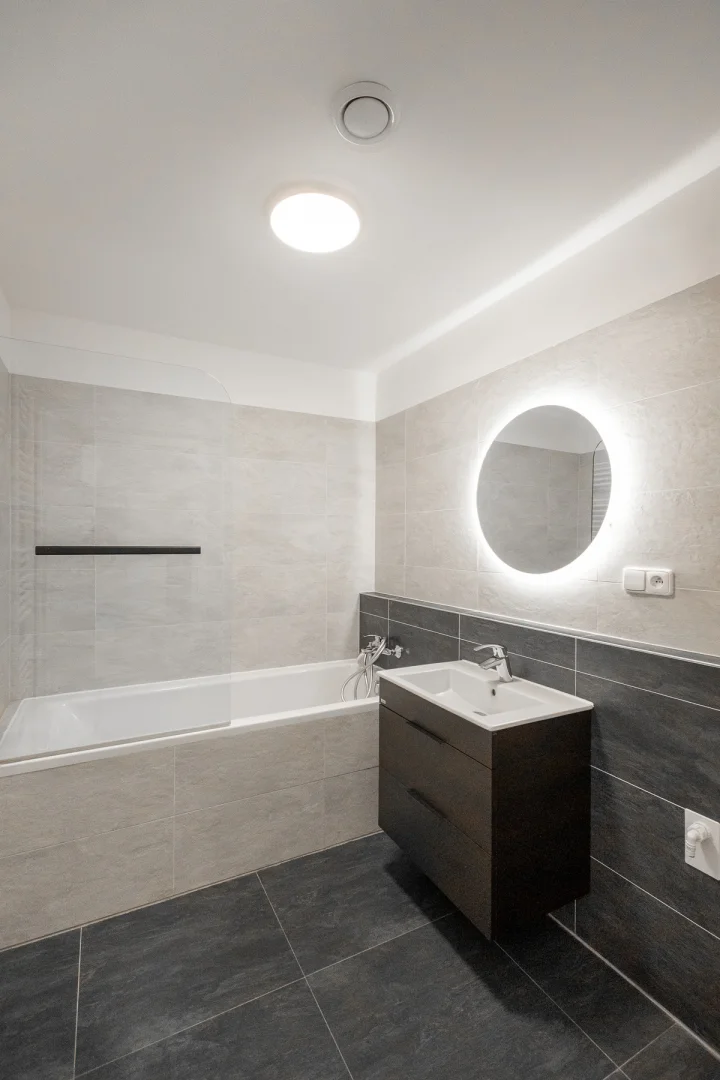Pronájem byty 3+kk, 88 m² - Praha - Dolní Počernice