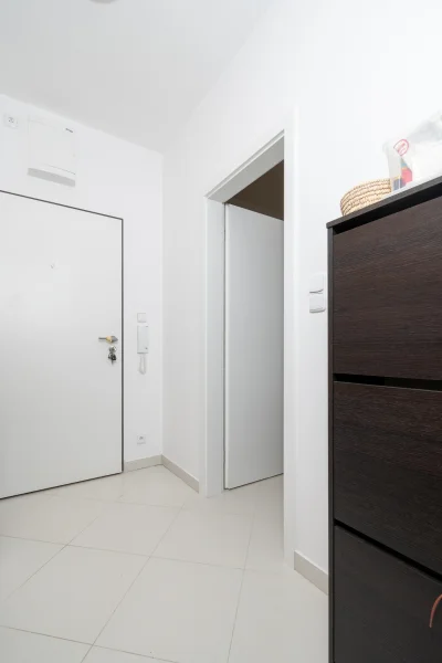 Pronájem bytu 2+kk o výměře 46,3 m² - Praha - Střížkov