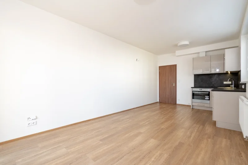 Pronájem bytu 2+kk/B/G o výměře 55m² - Praha - Střížkov