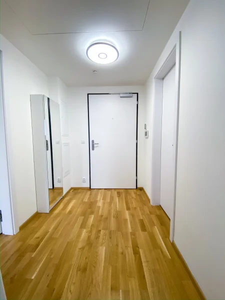 Pronájem bytu 2+kk, 58m2 s balkonem