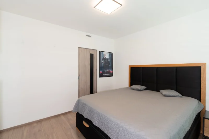 Pronájem bytu 2+kk 55 m², Praha - Libeň