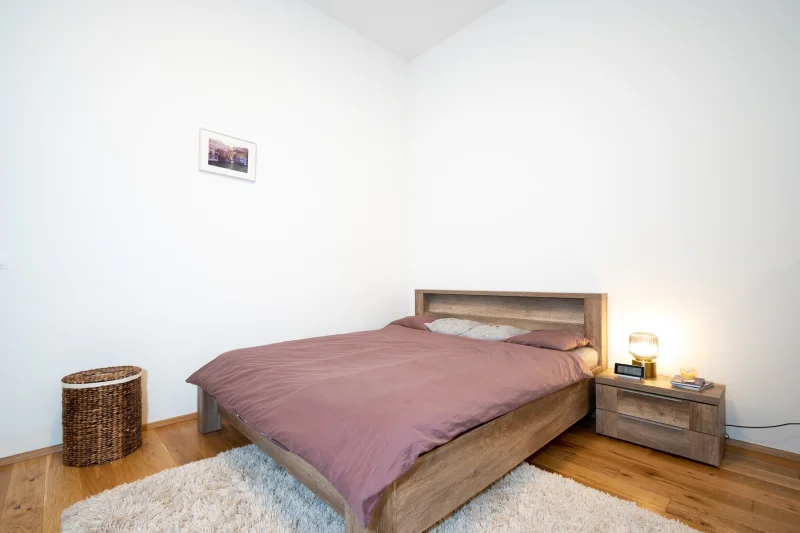 Pronájem bytu 1+1, Na Valentince 494/6, Praha - Smíchov
