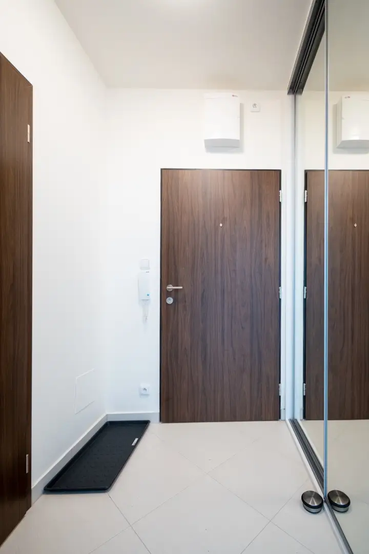 Pronájem bytu 1+kk, ulice Makedonská, 34 m² + balkon