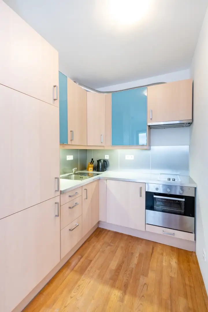 Pronájem bytu 1+kk, 34 m² - Praha - Smíchov