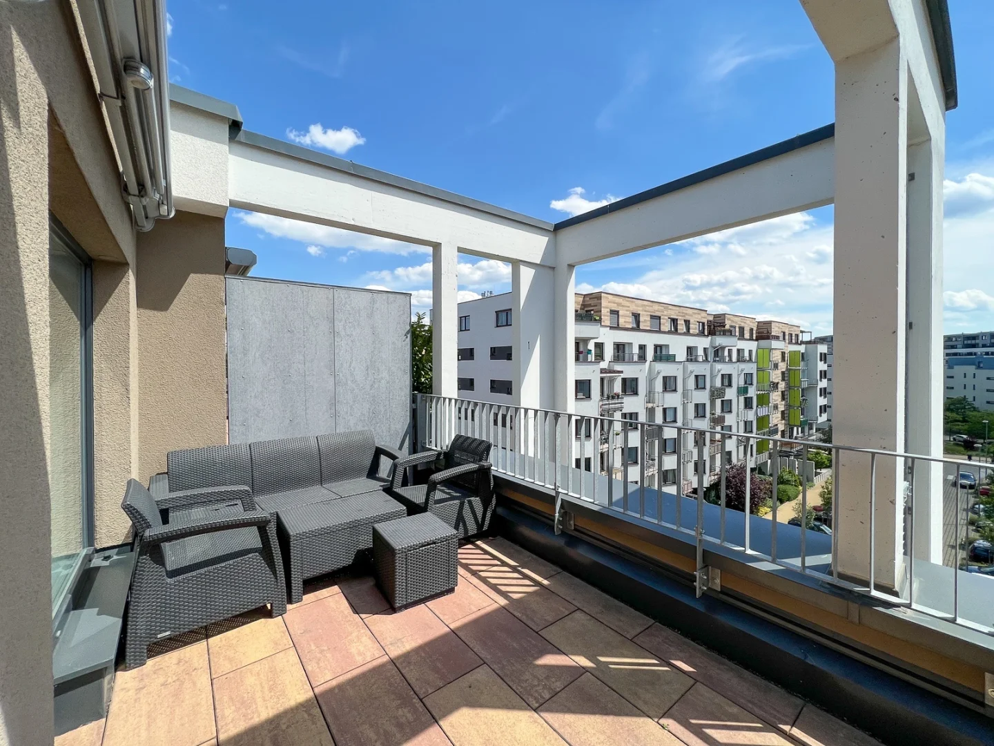 Pronájem bytu 4+kk s terasou, ulice Zakšínská 609/13, Praha - Střížkov