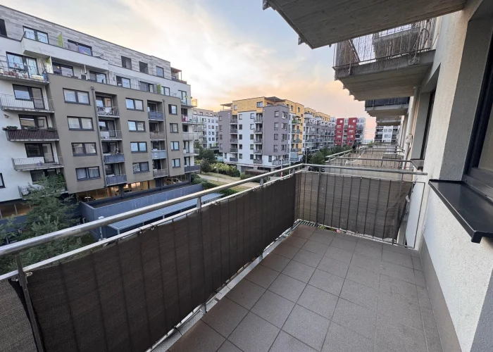Pronájem bytu 2+kk/B, novostavba, nezařízený, Praha 9 - Střížkov