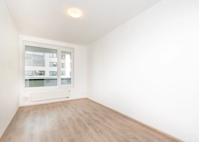 Pronájem bytu 2+kk s balkónem, ulice Honzíkova 635/6, Praha - Dolní Měcholupy