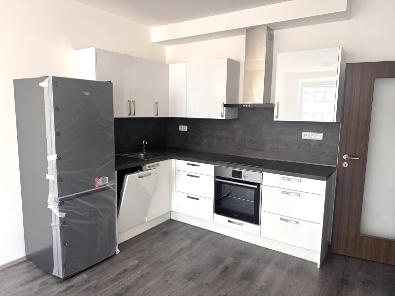 Pronájem bytu 2+kk/B, novostavba, nezařízený, Praha 9 - Střížkov