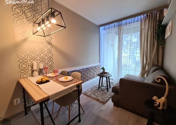 Pronájem bytu 2+kk 38 m², Praha - Žižkov