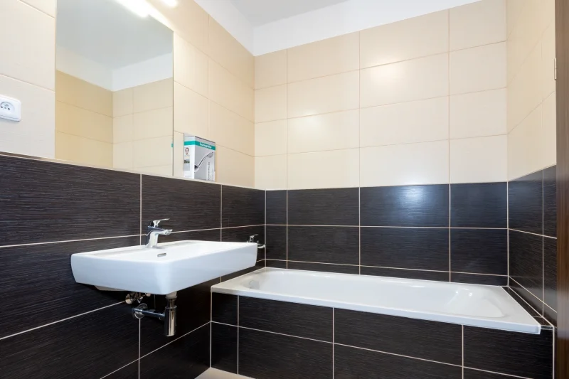 Pronájem bytu 2+kk s balkónem, ulice Poděbradská 1158/49, Praha - Hloubětín