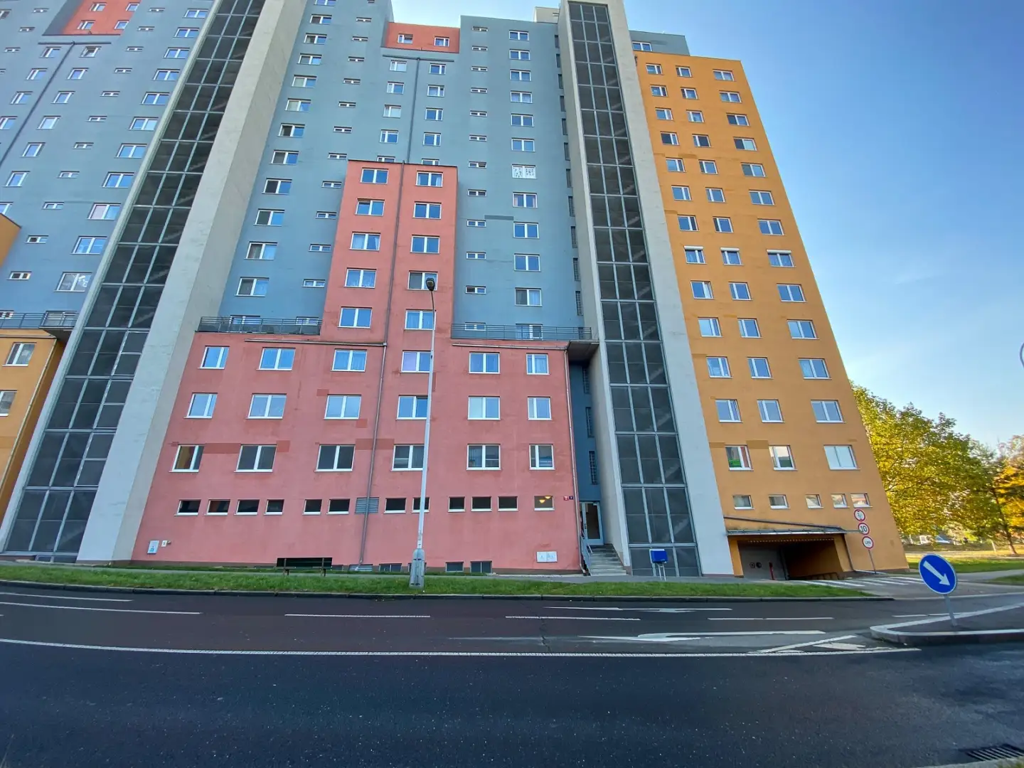 Nabízíme k pronájmu byt 1+kk, ulice Hnězdenská 767/2, Praha - Troja