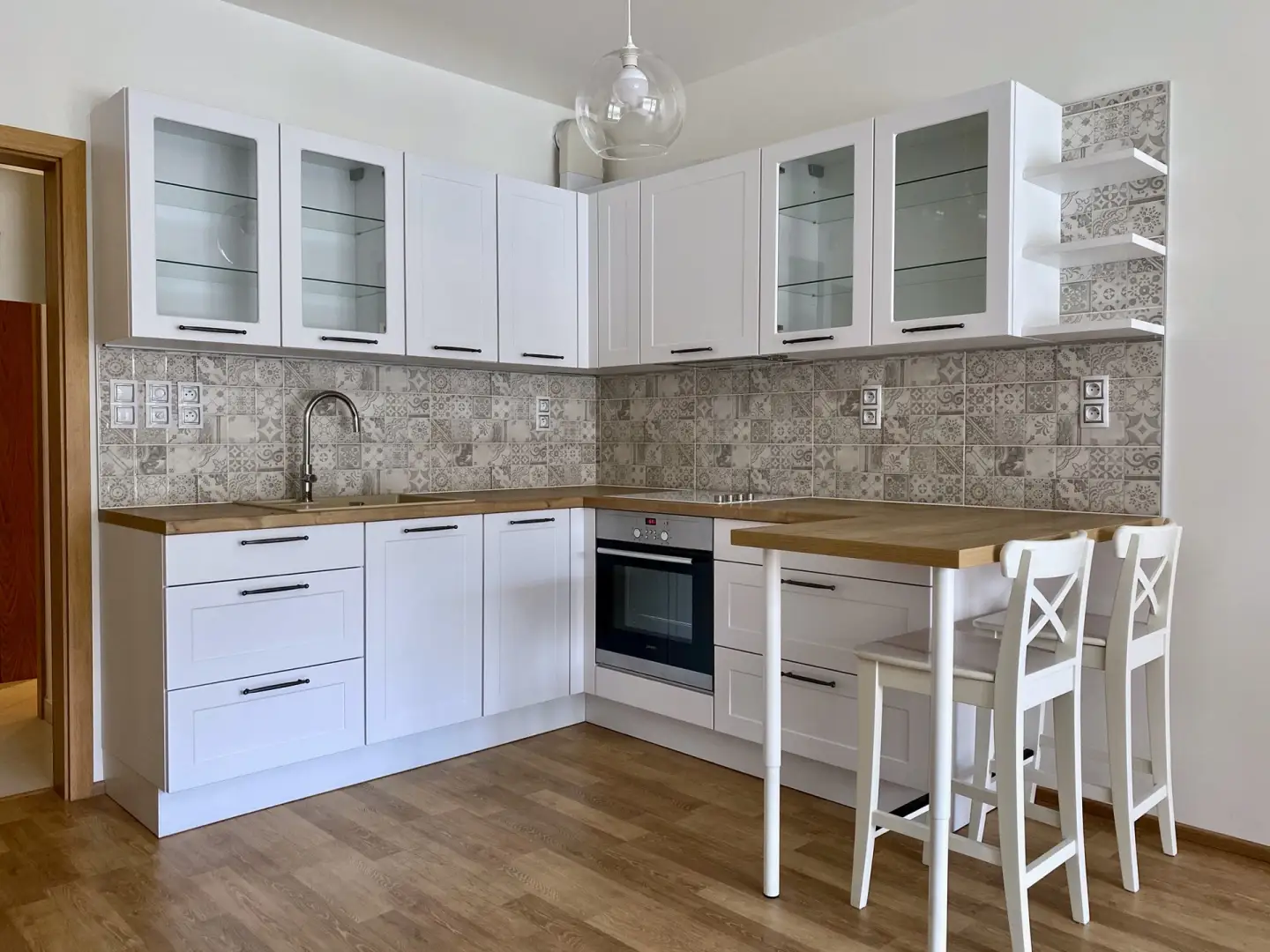 Pronájem bytu 1+kk/ 35m2,  ulice Františka Diviše, Praha Uhříněves