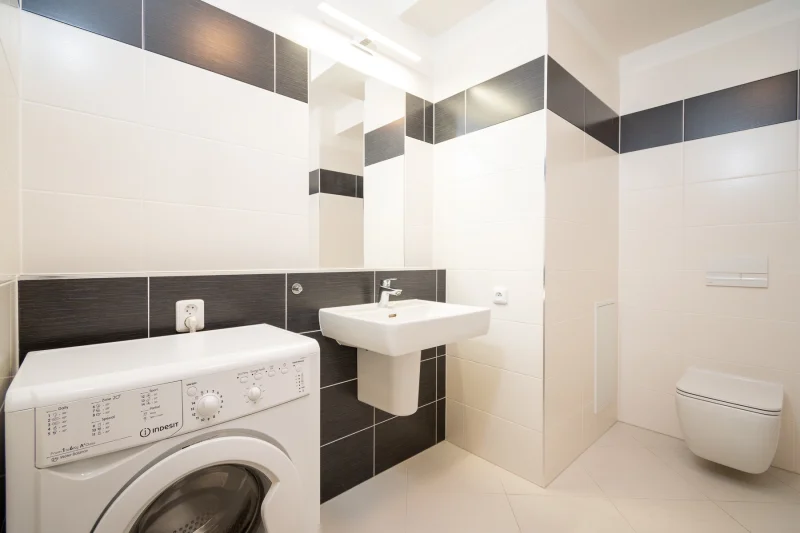 Pronájem bytu 1+kk, ulice Makedonská, 34 m² + balkon