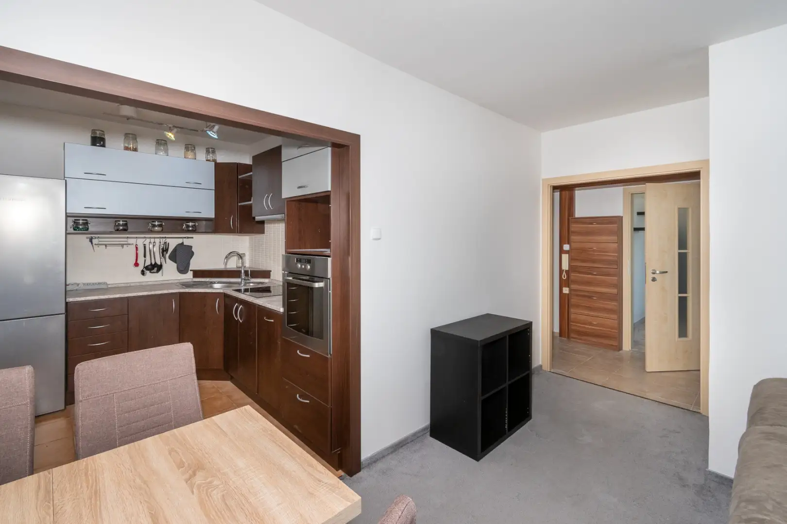 Pronájem bytu 3+kk, 57 m² - Praha - Háje