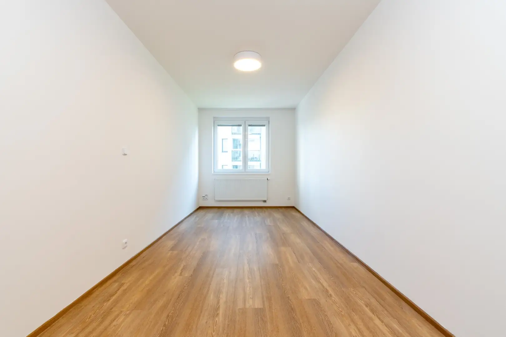 Pronájem bytu 2+kk/B/G o výměře 55m² - Praha - Střížkov