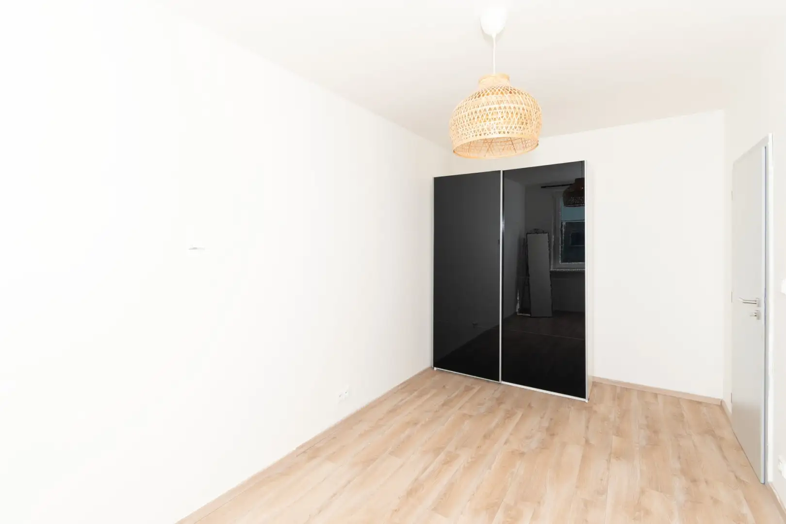 Pronájem bytu 2+kk, 41 m² - Praha - Modřany