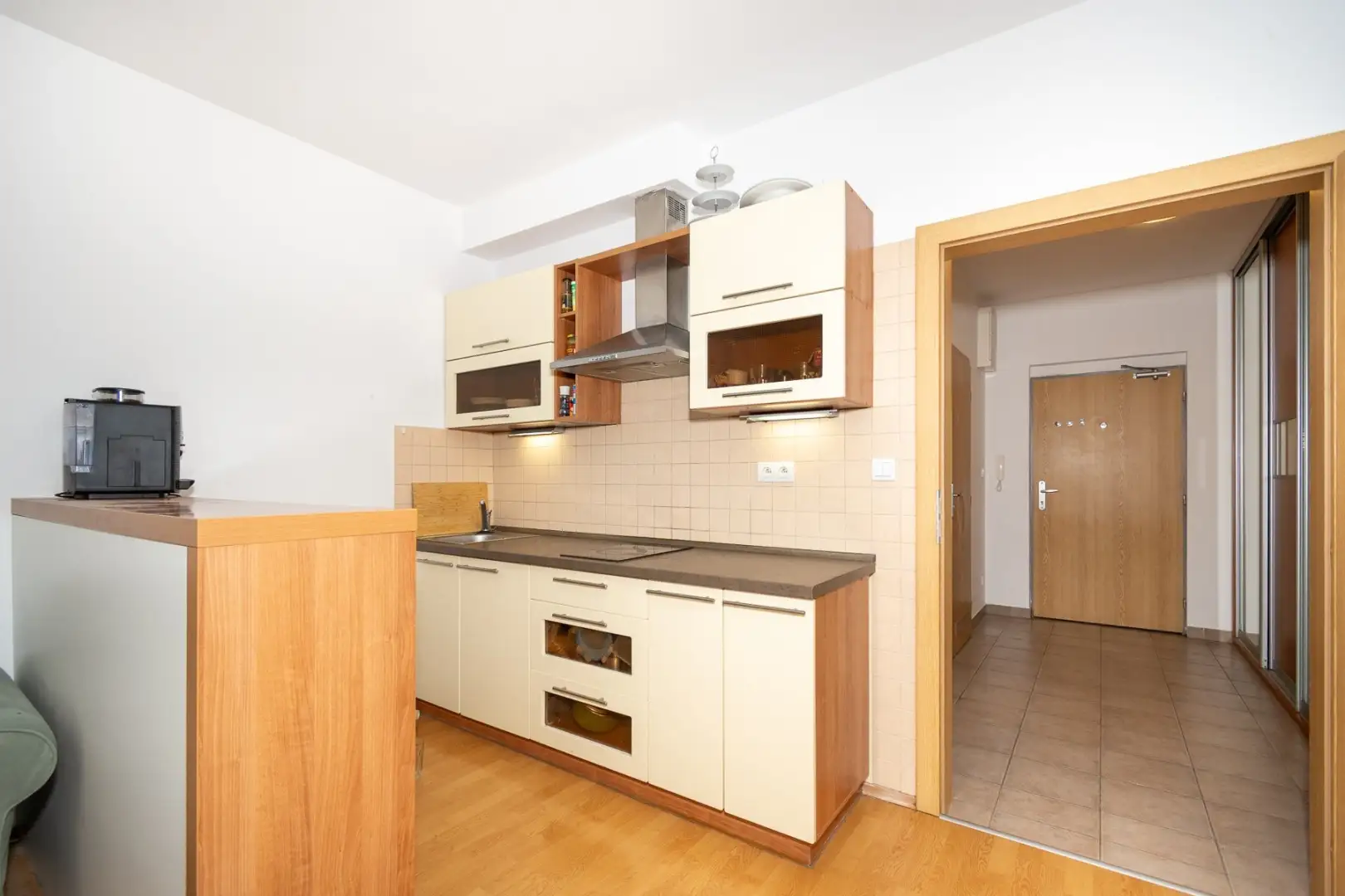 Pronájem byty 1+kk, 44 m² - Praha - Krč