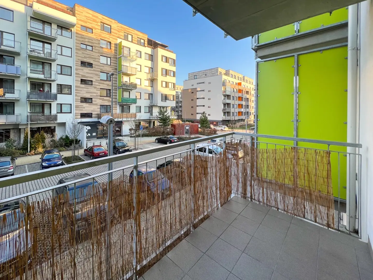 Pronájem bytu 1+kk/B o výměře 32 m2 Praha Střížkov