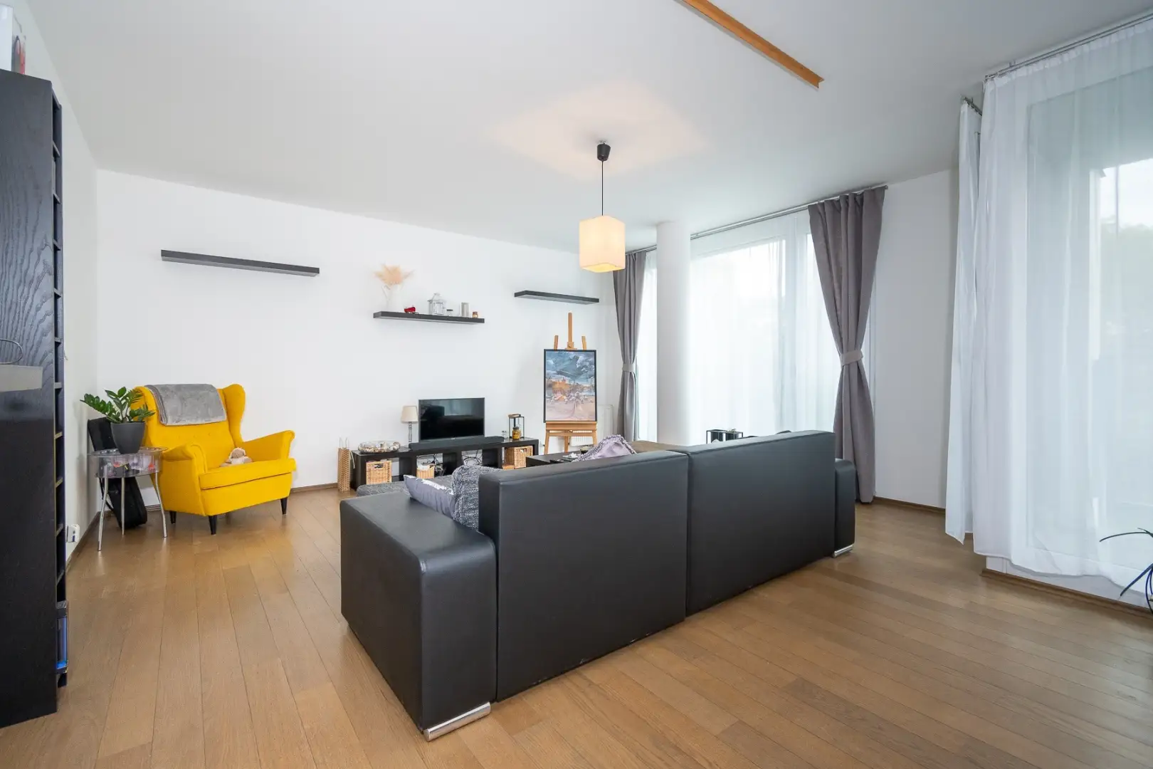 Pronájem zařízeného bytu 2+kk,  60m² s balkonem, Praha - Prosek