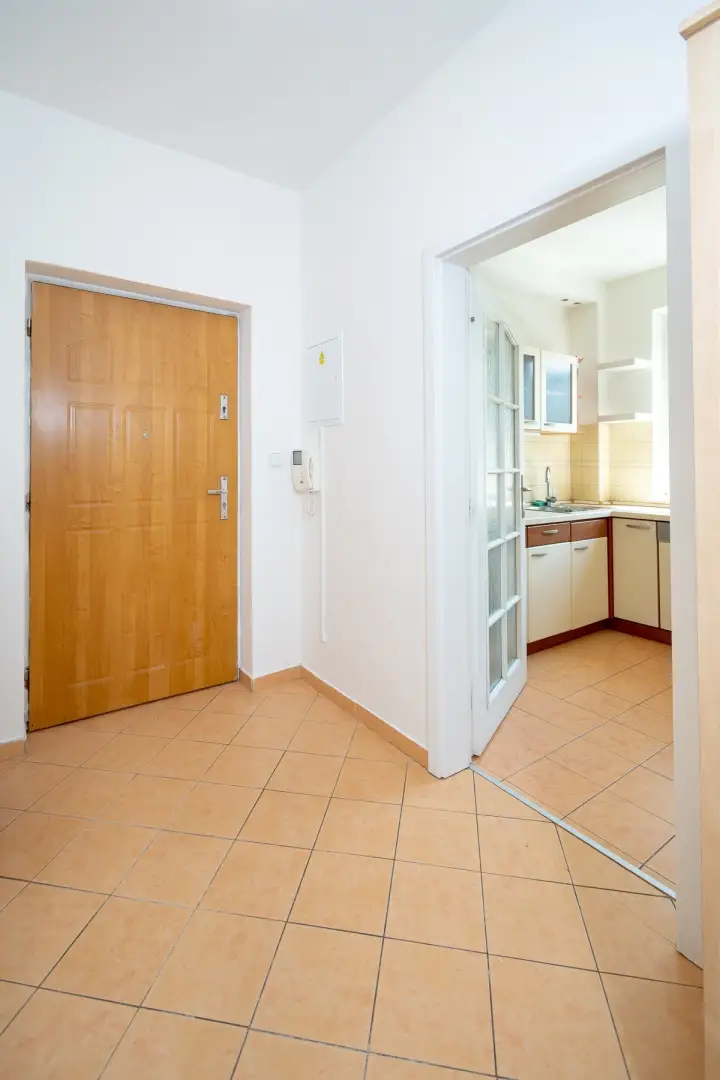 Pronájem bytu 2+1, 57 m², ulice Pod Stárkou, Praha - Michle