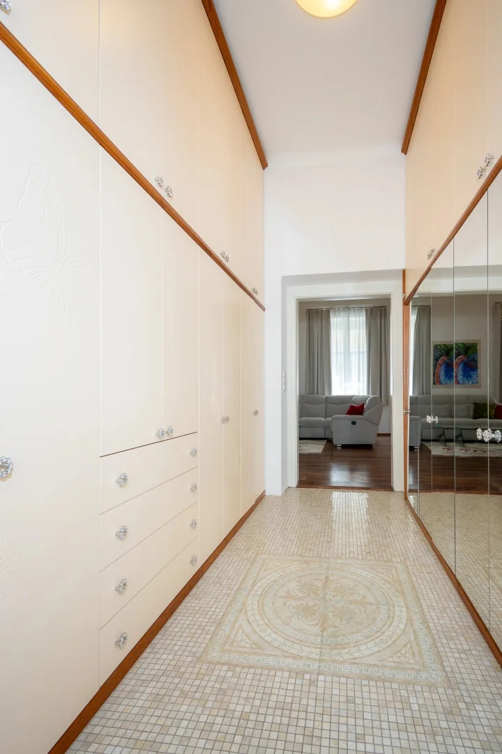 Pronájem bytu 3+kk 137 m2, terasou 15 m2, Haštalská, Praha 1- Staré Město