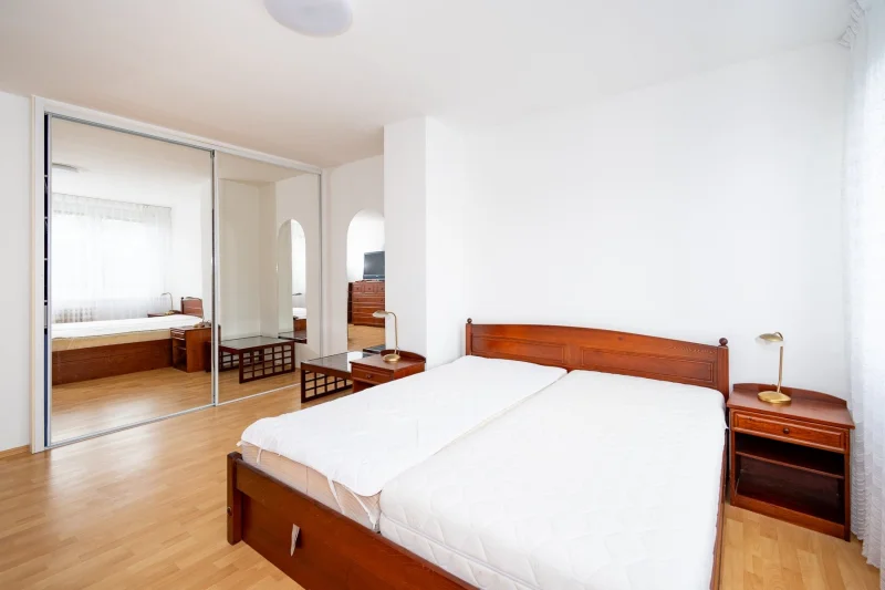 Pronájem rodinného domu, 300 m² - Praha - Krč