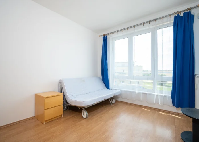 Pronájem bytu 2+kk/G o velikosti 40m² - Praha - Suchdol