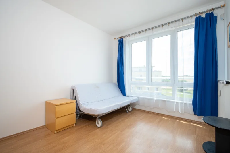 Pronájem bytu 2+kk/G o velikosti 40m² - Praha - Suchdol
