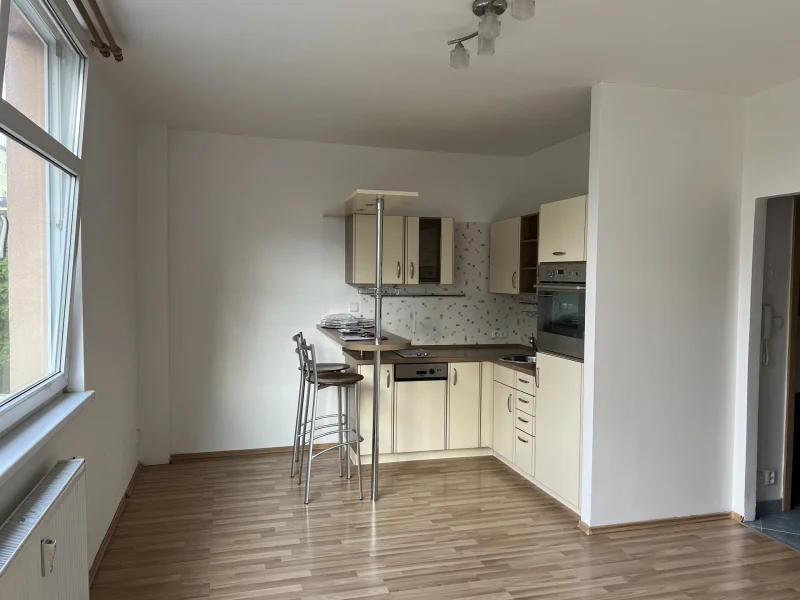 Pronájem bytu 1+kk o výměře 32m² - Praha - Hlubočepy