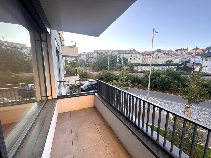 Pronájem bytu 2+kk/B, 41 m², nezařízený, Praha 4 - Nusle
