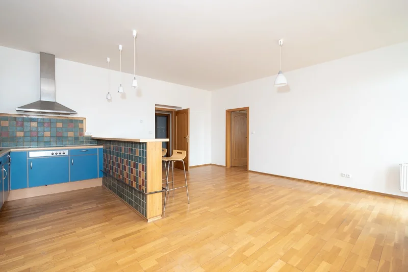 Pronájem bytu 3+kk, 84m², ulice Holandská, Praha - Vršovice